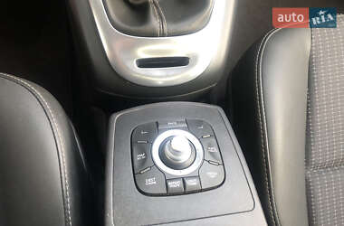 Минивэн Renault Scenic 2011 в 