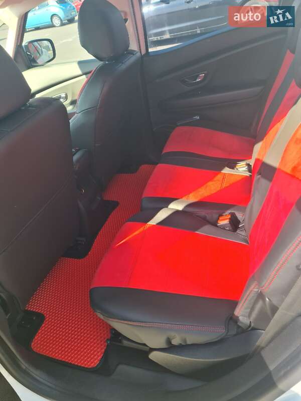 Минивэн Renault Scenic 2017 в Софиевской Борщаговке