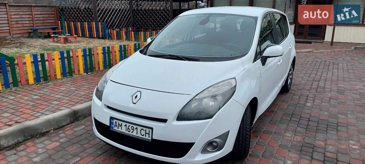 2010 Renault Scenic - мініатюра 30