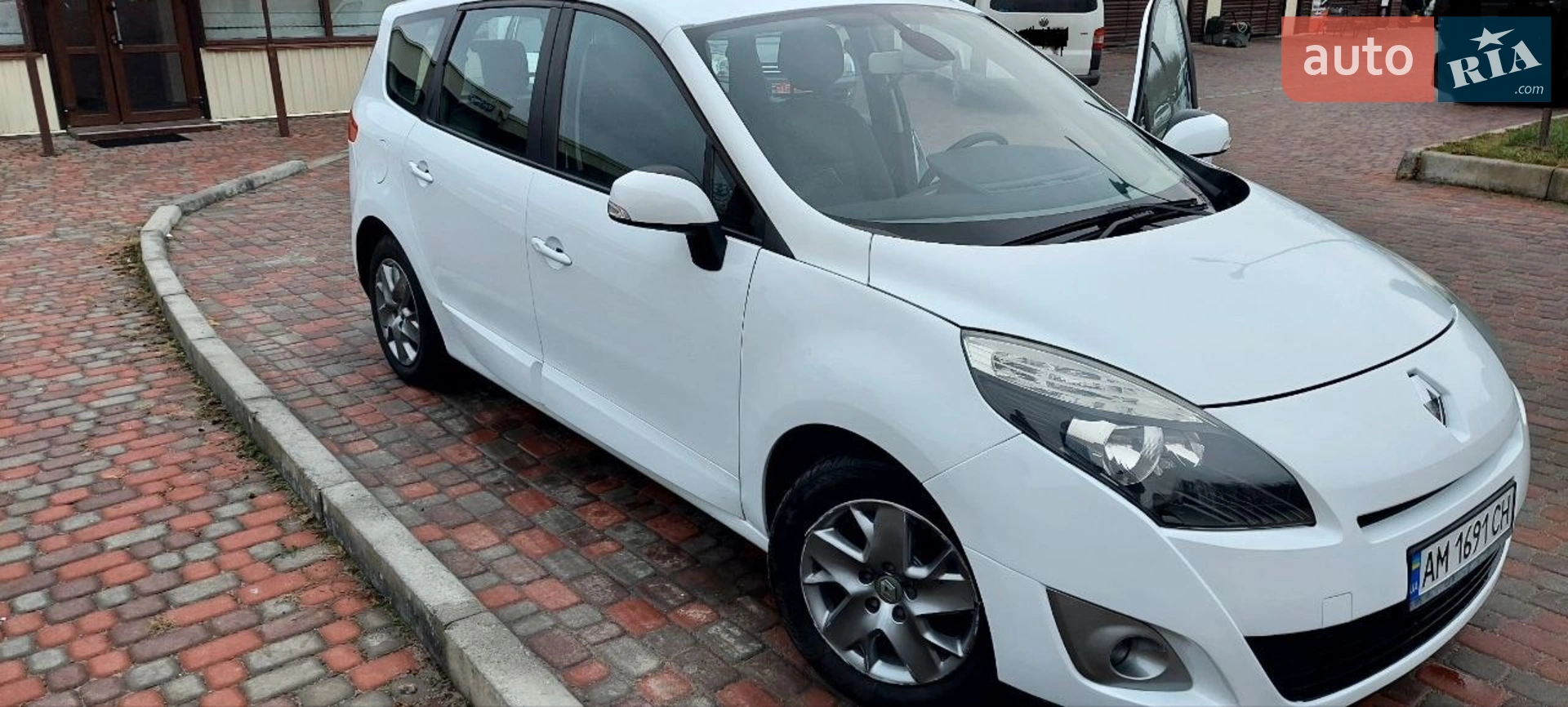 2011 Renault Scenic - мініатюра 2