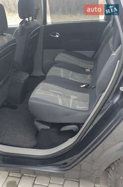 Минивэн Renault Scenic 2004 в 
