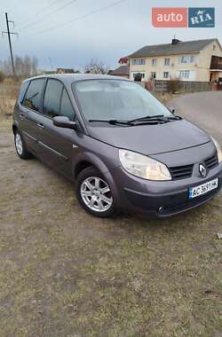 Минивэн Renault Scenic 2004 в 