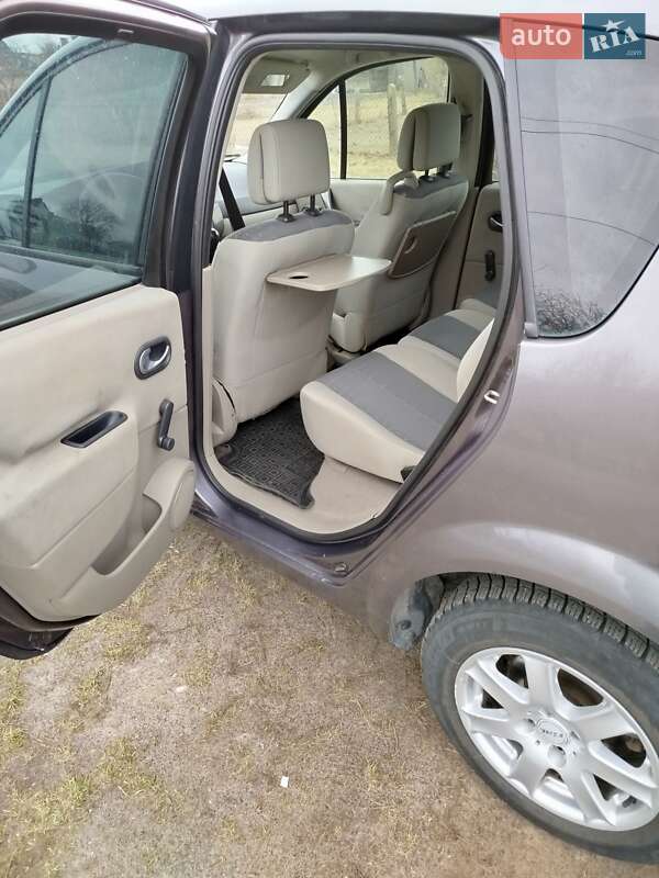 Минивэн Renault Scenic 2004 в Ковеле