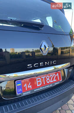 Минивэн Renault Scenic 2012 в 