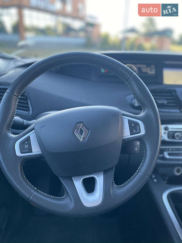 Мінівен Renault Scenic 2012 в Хоролі