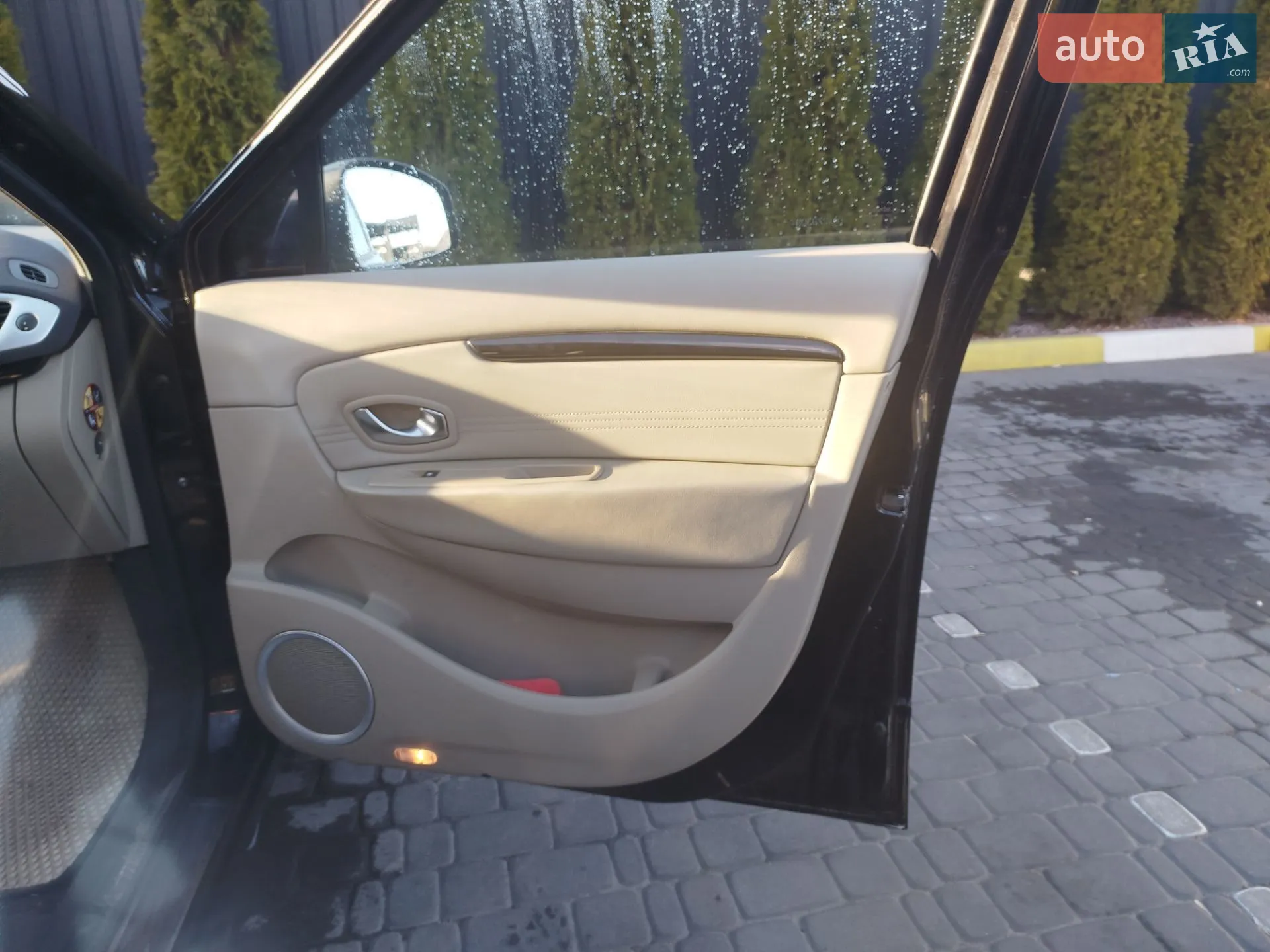 2010 Renault Scenic - мініатюра 8