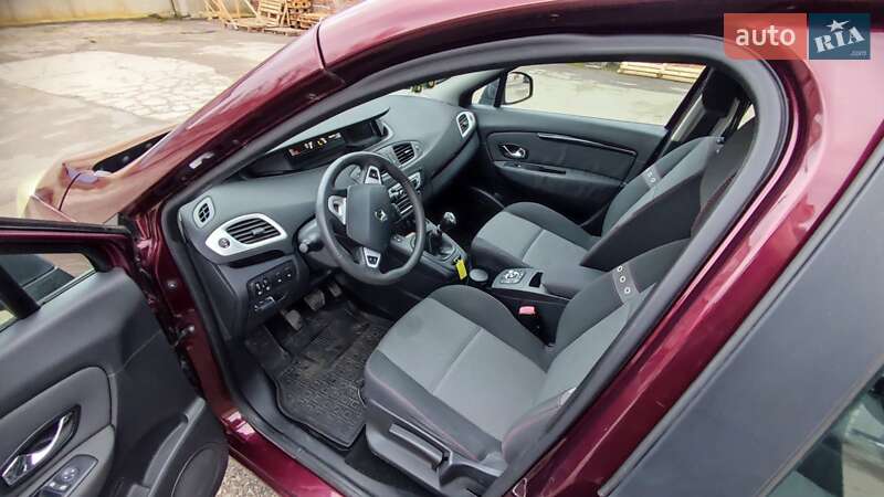 Минивэн Renault Scenic 2012 в Днепре