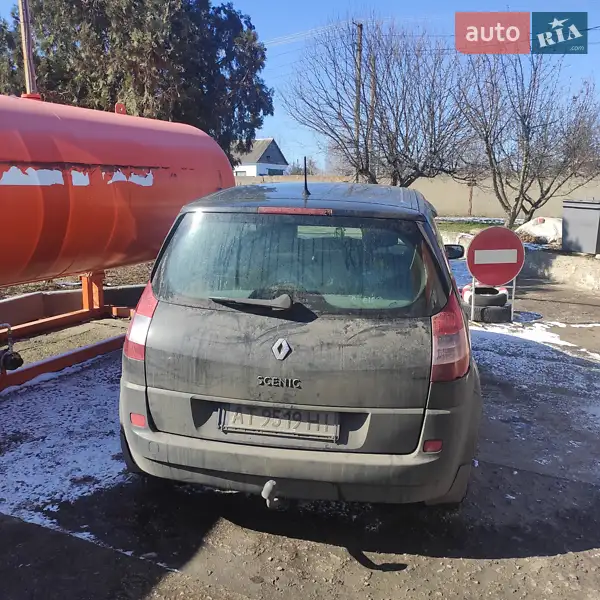 Минивэн Renault Scenic 2004 в 