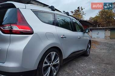 Минивэн Renault Scenic 2018 в 