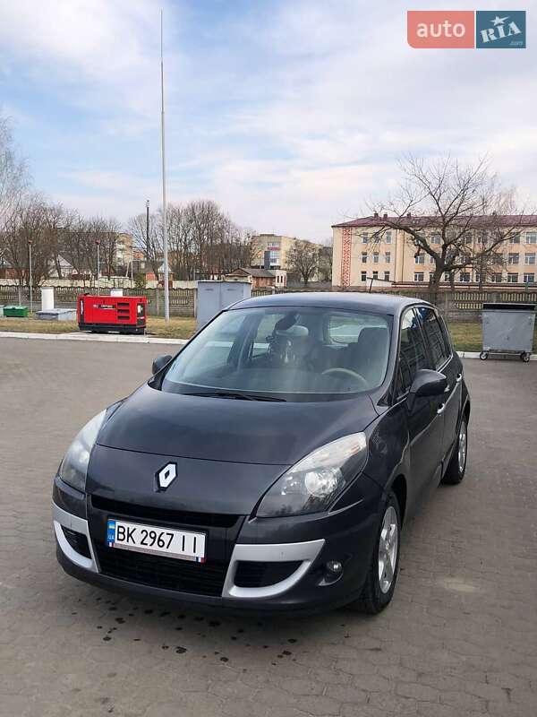 Минивэн Renault Scenic 2010 в Костополе