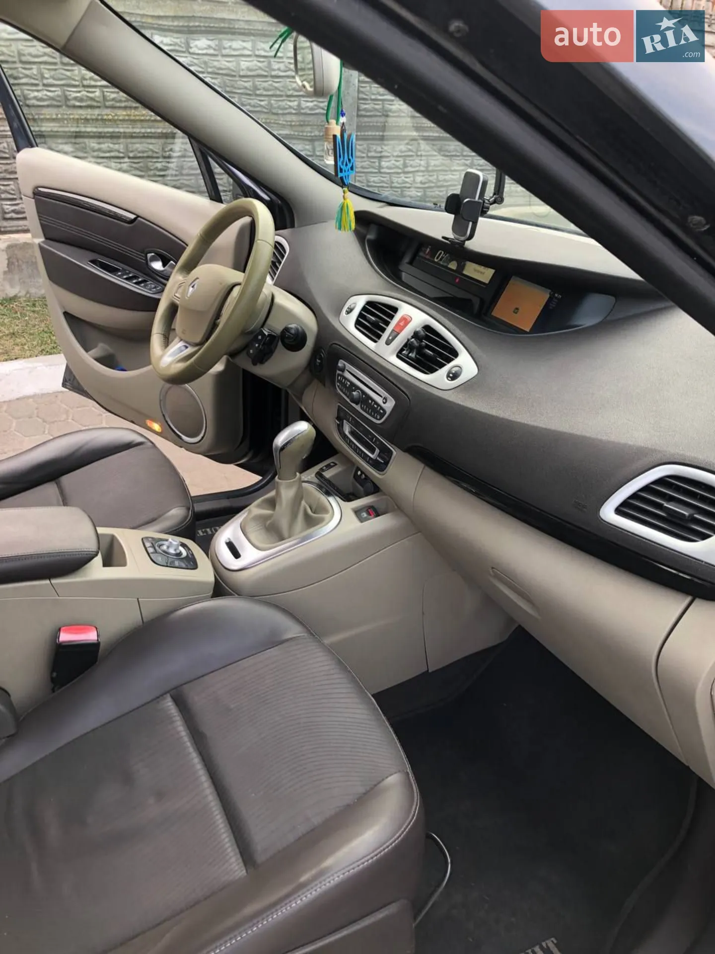 2010 Renault Scenic - мініатюра 15