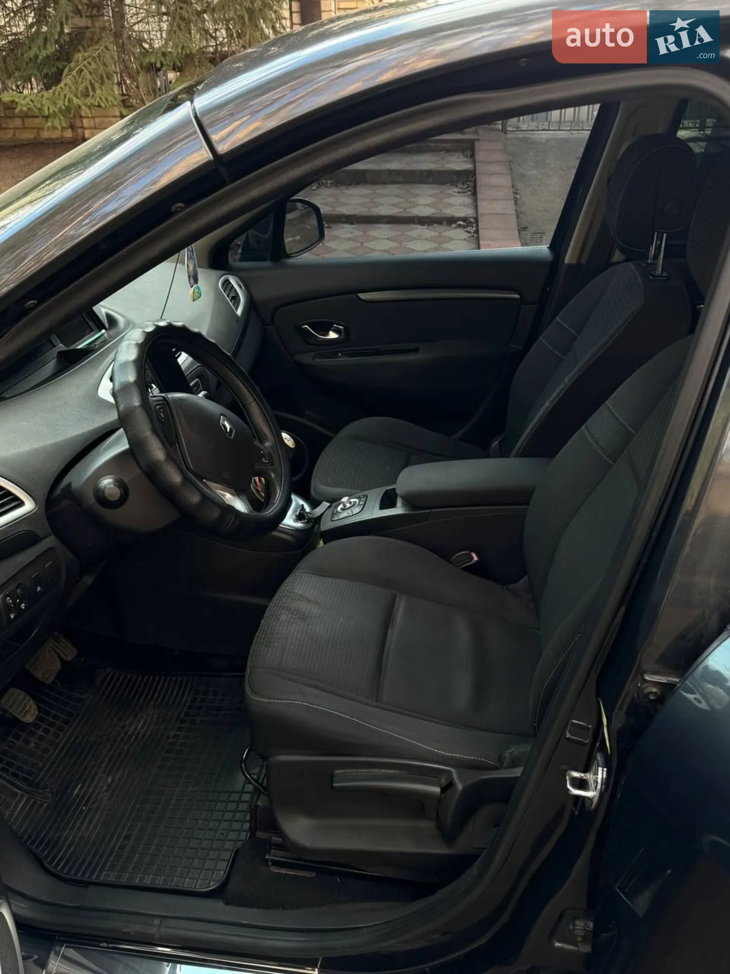 2010 Renault Scenic - мініатюра 11