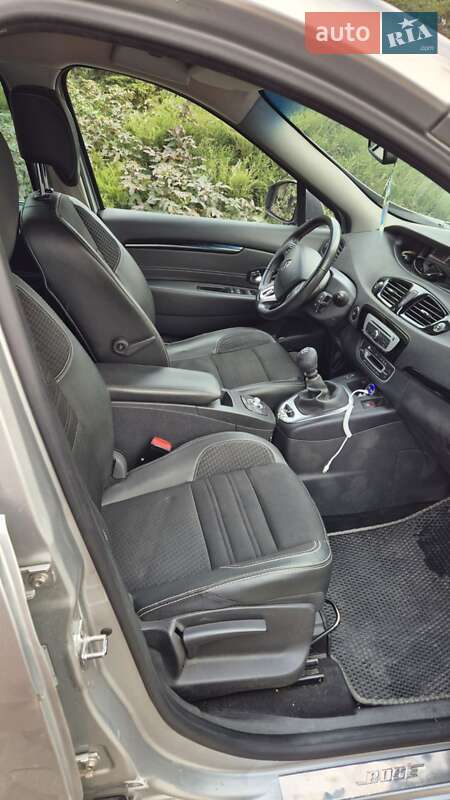 Мінівен Renault Scenic 2015 в Новомосковську