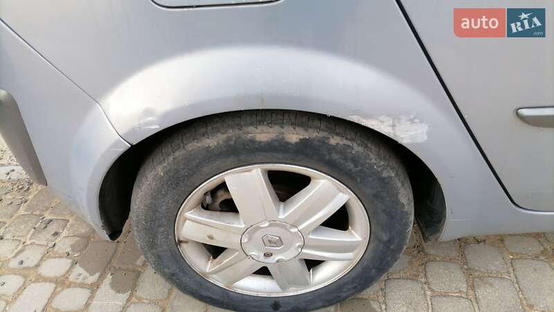 Минивэн Renault Scenic 2004 в Сходнице фото 5 Минивэн Renault Scenic 2004 в Сходнице