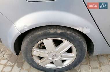 Минивэн Renault Scenic 2004 в 
