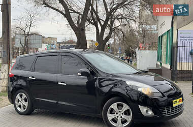 Мінівен Renault Scenic 2011 в 