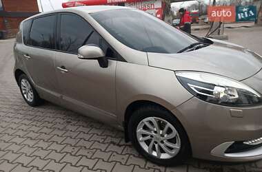 Минивэн Renault Scenic 2012 в 