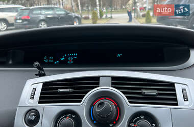 Минивэн Renault Scenic 2009 в 