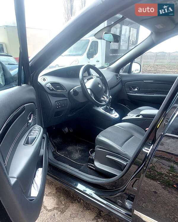 Мінівен Renault Scenic 2015 в Луцьку