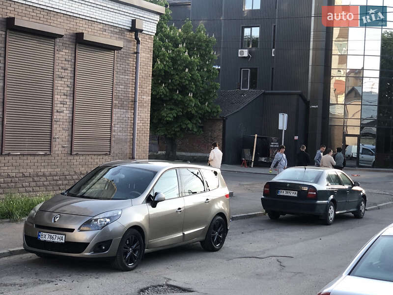 Мінівен Renault Scenic 2010 в Хмельницькому