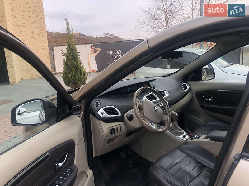 Мінівен Renault Scenic 2010 в Хмельницькому