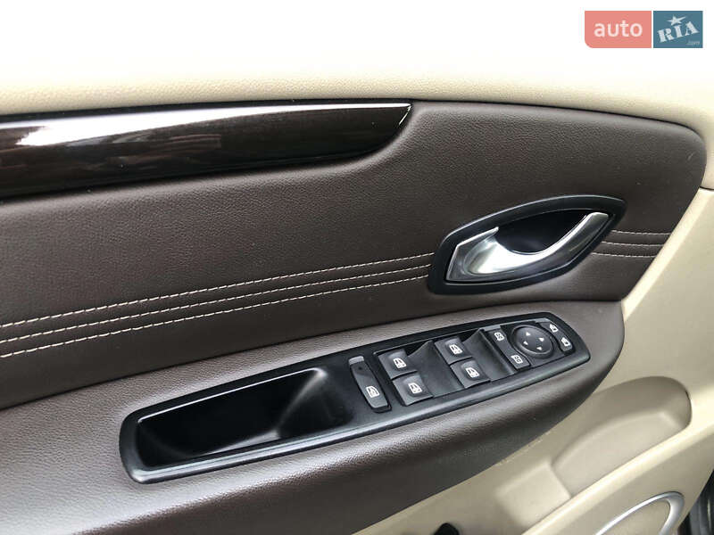 Мінівен Renault Scenic 2010 в Хмельницькому