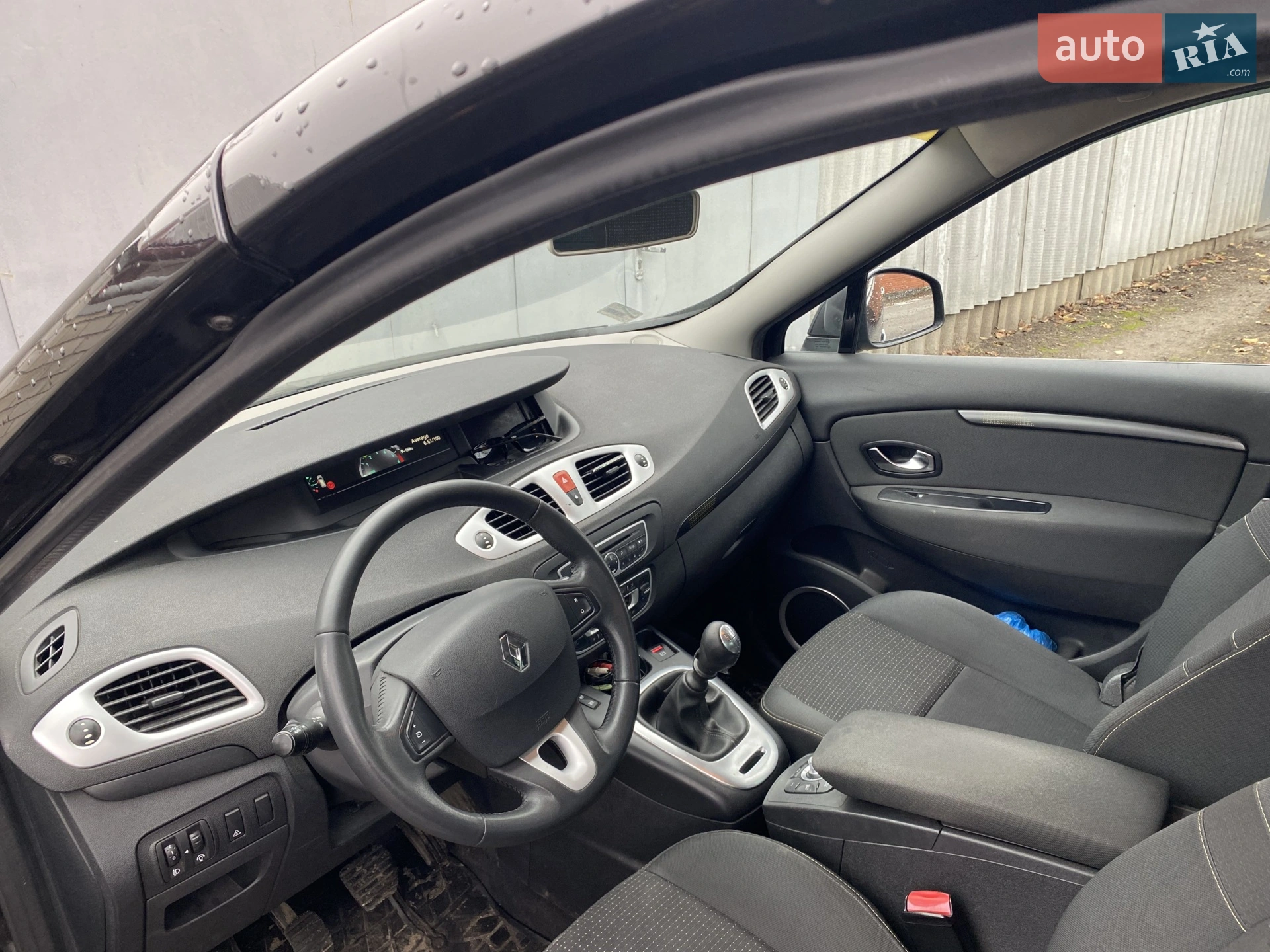 2010 Renault Scenic - мініатюра 4