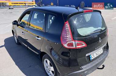 Минивэн Renault Scenic 2010 в 