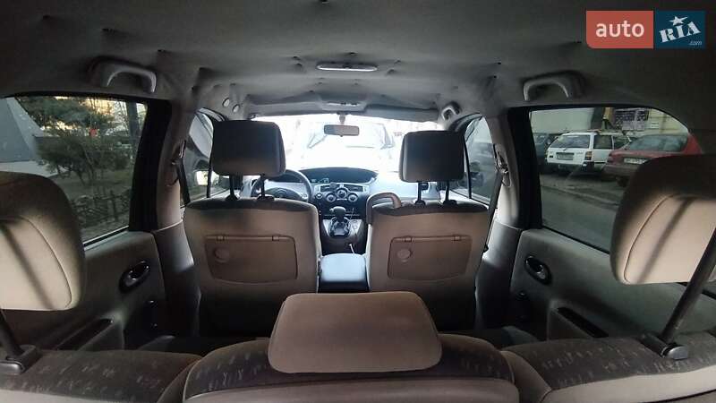 Мінівен Renault Scenic 2004 в Одесі