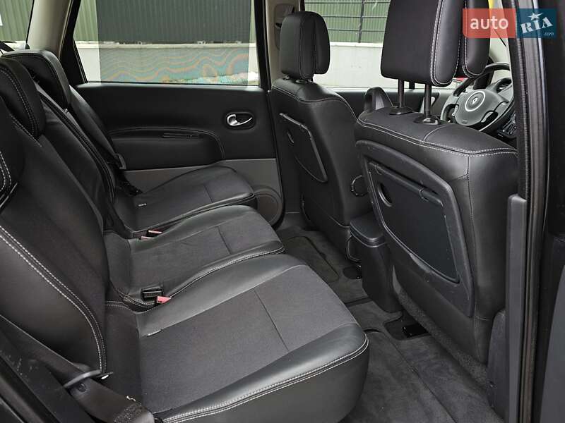 Мінівен Renault Scenic 2009 в Тернополі