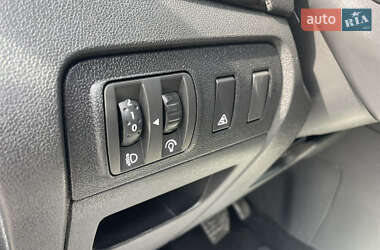 Минивэн Renault Scenic 2013 в 