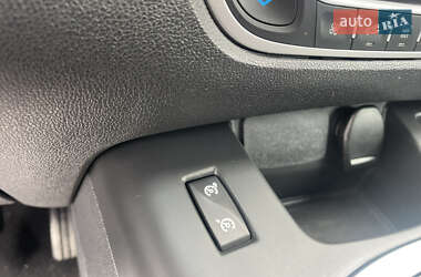 Минивэн Renault Scenic 2013 в 