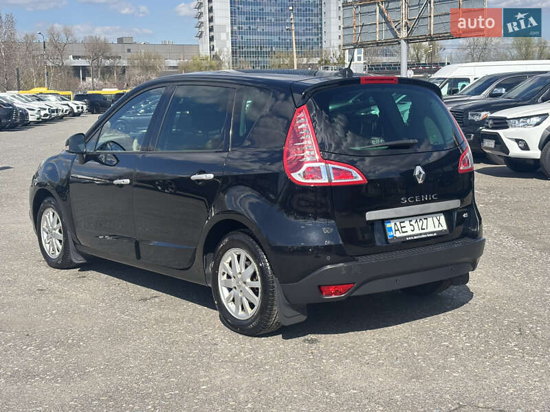Минивэн Renault Scenic 2010 в Киеве