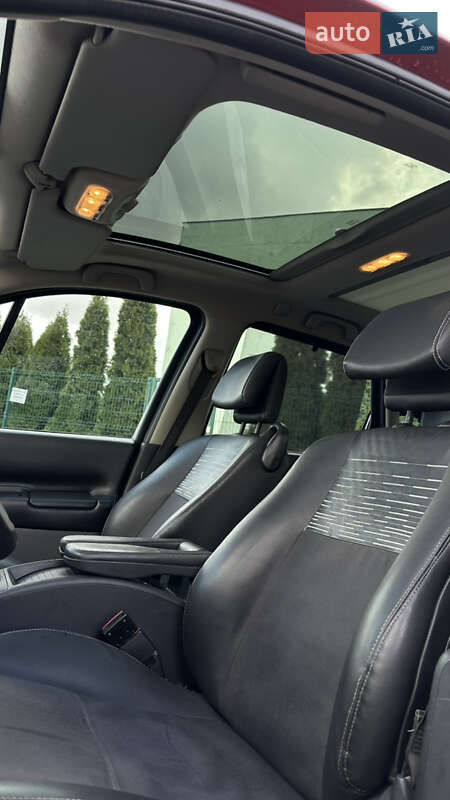 Минивэн Renault Scenic 2009 в Чернигове