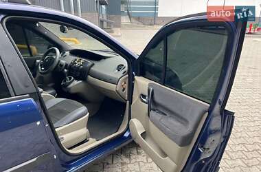 Минивэн Renault Scenic 2003 в 