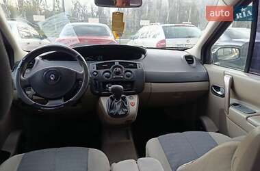 Минивэн Renault Scenic 2004 в 