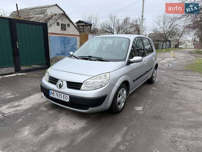 Минивэн Renault Scenic 2004 в 