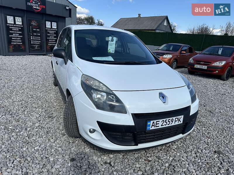 Мінівен Renault Scenic 2011 в Дніпрі