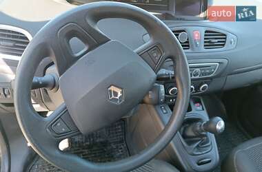 Минивэн Renault Scenic 2009 в 