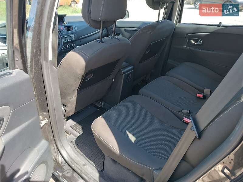 Минивэн Renault Scenic 2009 в Ивано-Франковске фото 8 Минивэн Renault Scenic 2009 в Ивано-Франковске