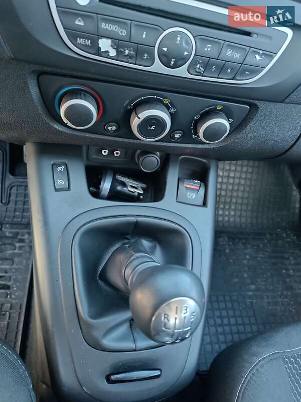 Минивэн Renault Scenic 2009 в Ивано-Франковске фото 12 Минивэн Renault Scenic 2009 в Ивано-Франковске