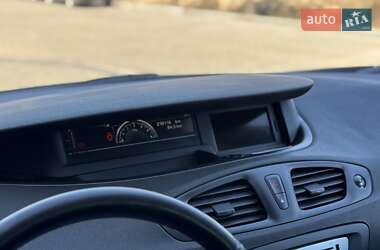 Мінівен Renault Scenic 2014 в 
