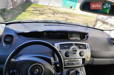 Минивэн Renault Scenic 2009 в 
