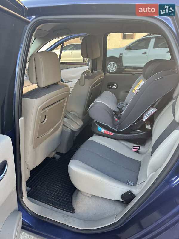 Минивэн Renault Scenic 2005 в Полтаве