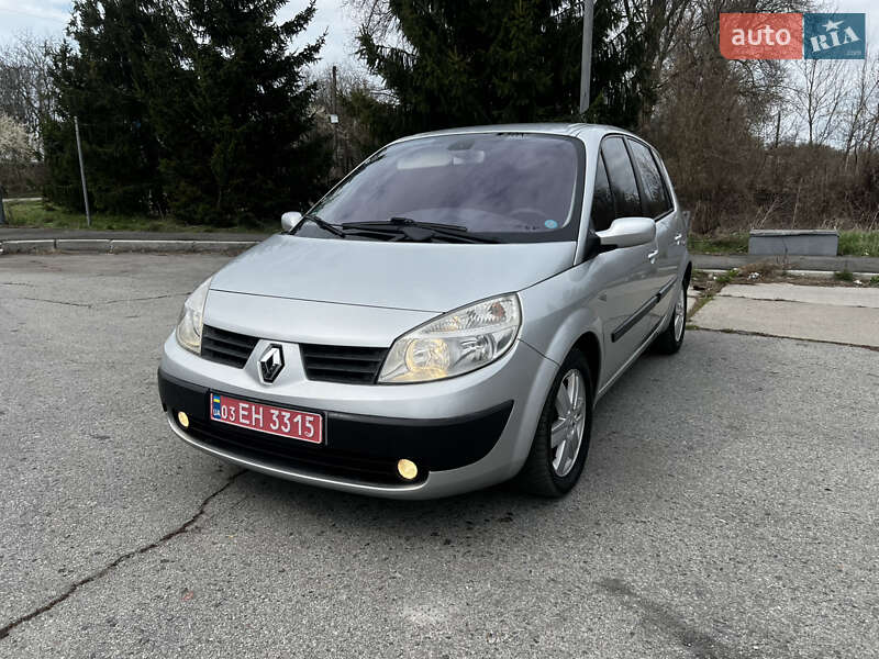 Минивэн Renault Scenic 2005 в 
