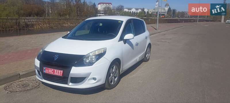 Минивэн Renault Scenic 2010 в Сумах