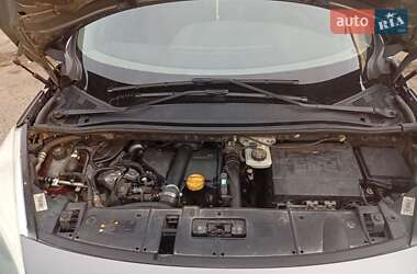 Мінівен Renault Scenic 2013 в 