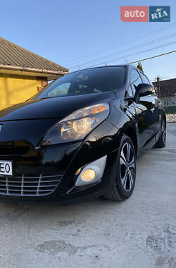 Мінівен Renault Scenic 2011 в 