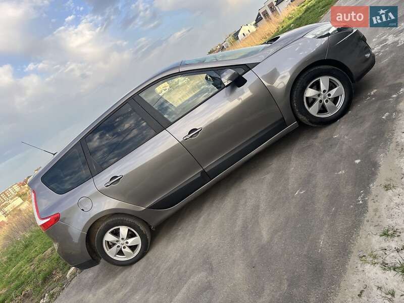 Renault Scenic 2011