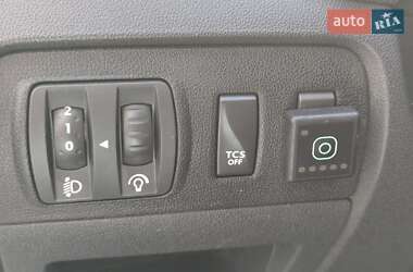 Минивэн Renault Scenic 2015 в 